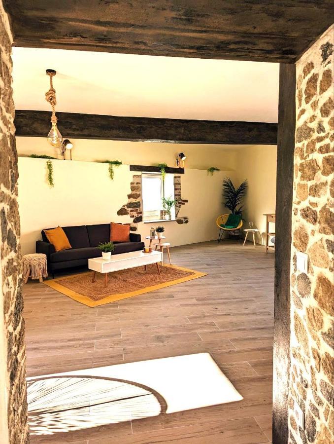 Cozy 3 Bedroom Home - Close To Beach ロウリニャン エクステリア 写真